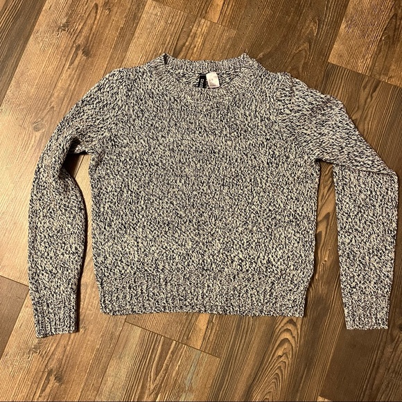 Divided H&M Crew Neck Knit Sweater - Picture 3 of 6